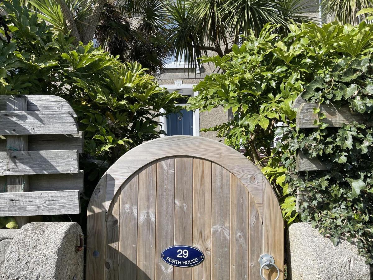 Porth House, With South Facing Courtyard Garden! Villa St Ives Buitenkant foto