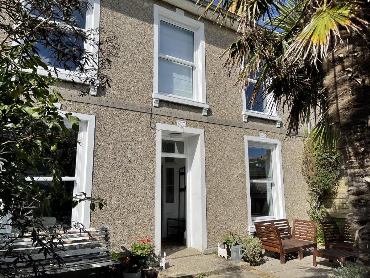 Porth House, With South Facing Courtyard Garden! Villa St Ives Buitenkant foto