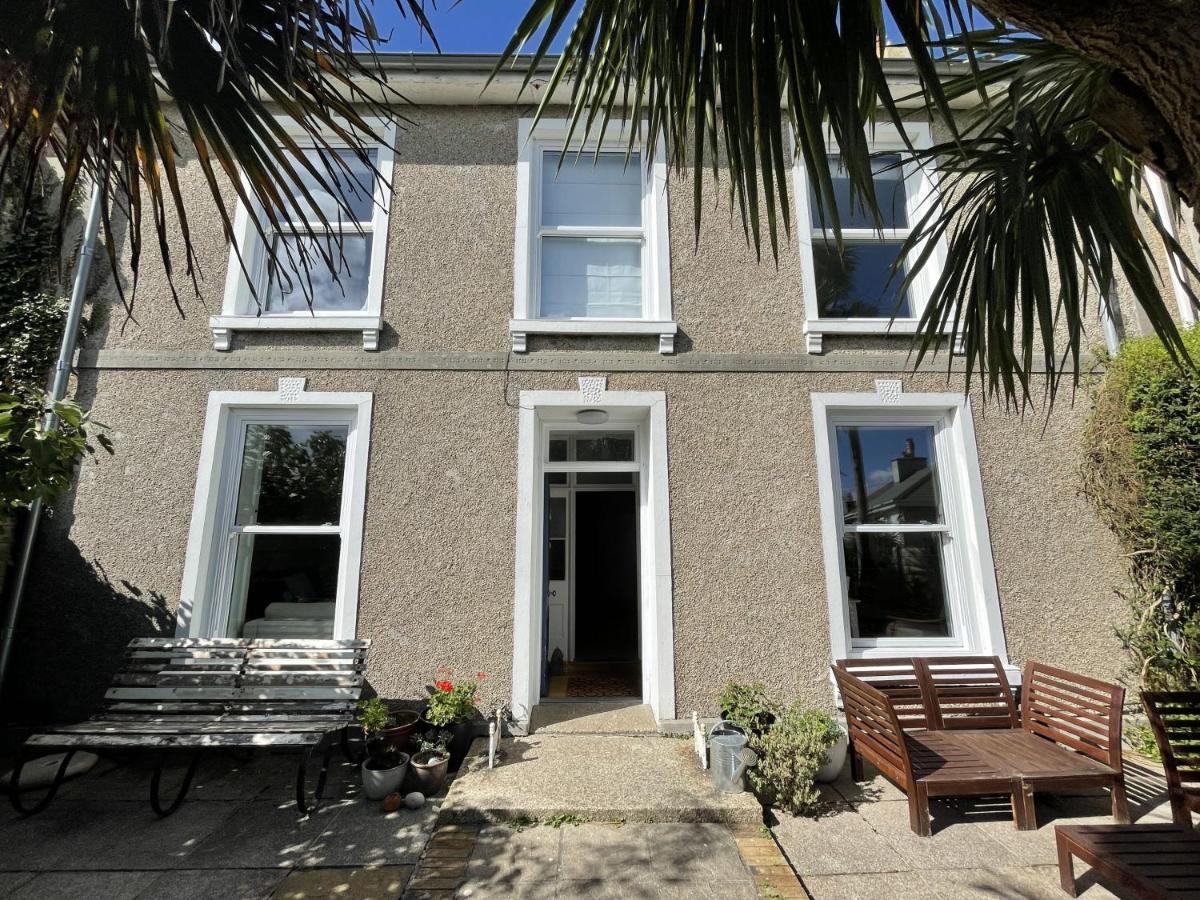 Porth House, With South Facing Courtyard Garden! Villa St Ives Buitenkant foto